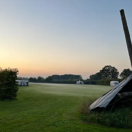 Erve Zonnehoeve En Wijngaard Couette-café