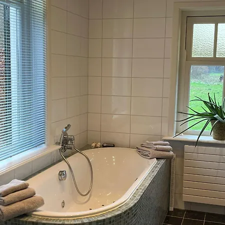 Erve Zonnehoeve En Wijngaard Bed & Breakfast Vorden